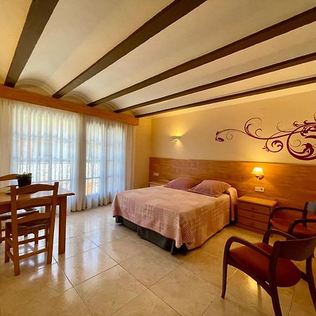 Aparthotel Les Corts Llívia Kültér fotó