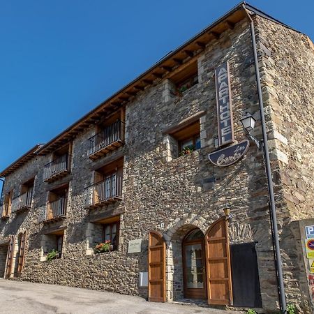 Aparthotel Les Corts Llívia Kültér fotó