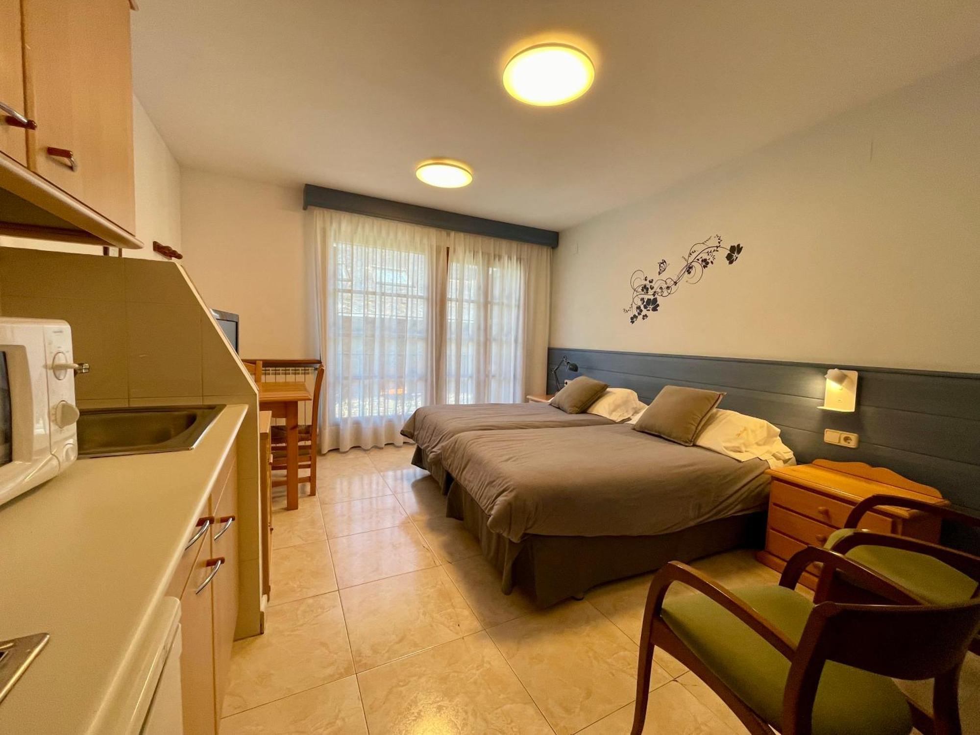 Aparthotel Les Corts Llívia Kültér fotó