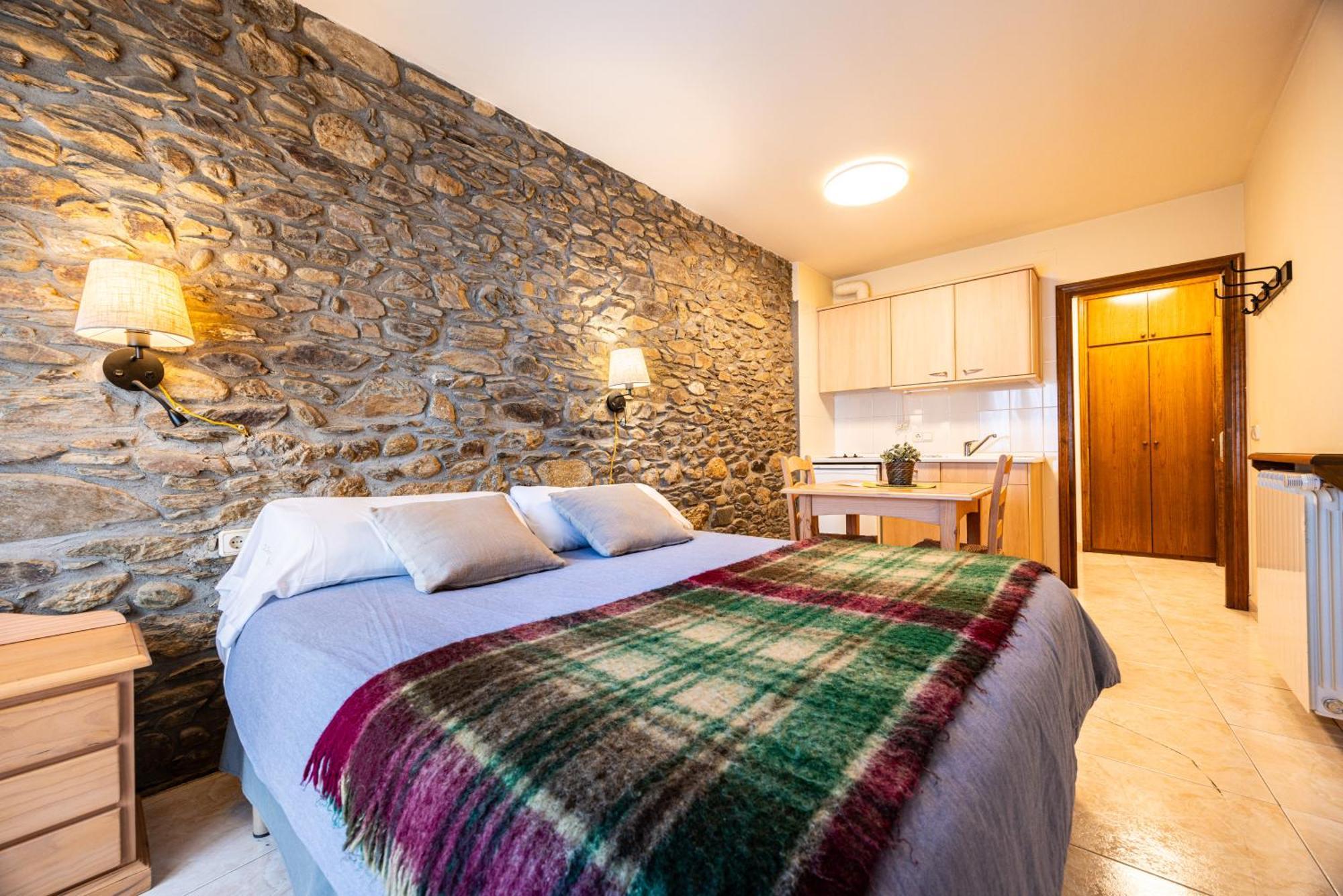 Aparthotel Les Corts Llívia Kültér fotó